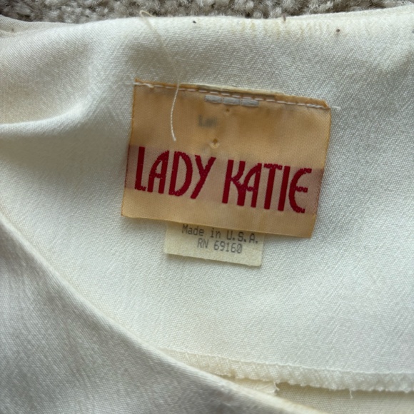 Vintage Lady Katie Cream Midi Dress Size 16 | Needs Cleaning and  Stained - Picture 7 of 13